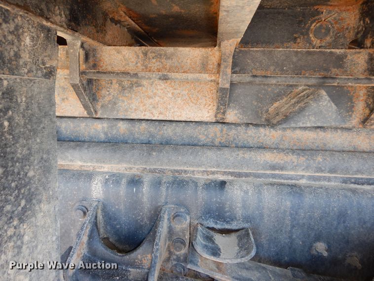 image for item OL9492 2005 International 7400  dump truck