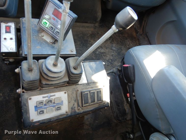 image for item OL9492 2005 International 7400  dump truck