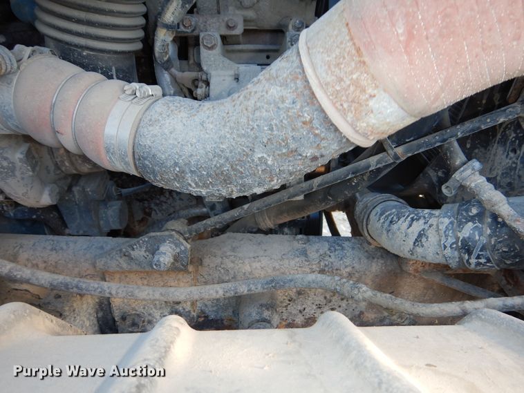 image for item OL9492 2005 International 7400  dump truck