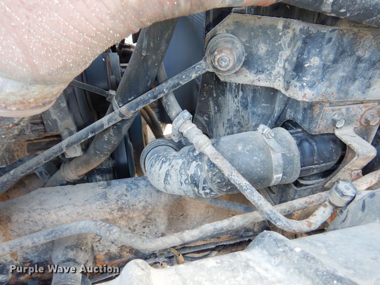 image for item OL9492 2005 International 7400  dump truck