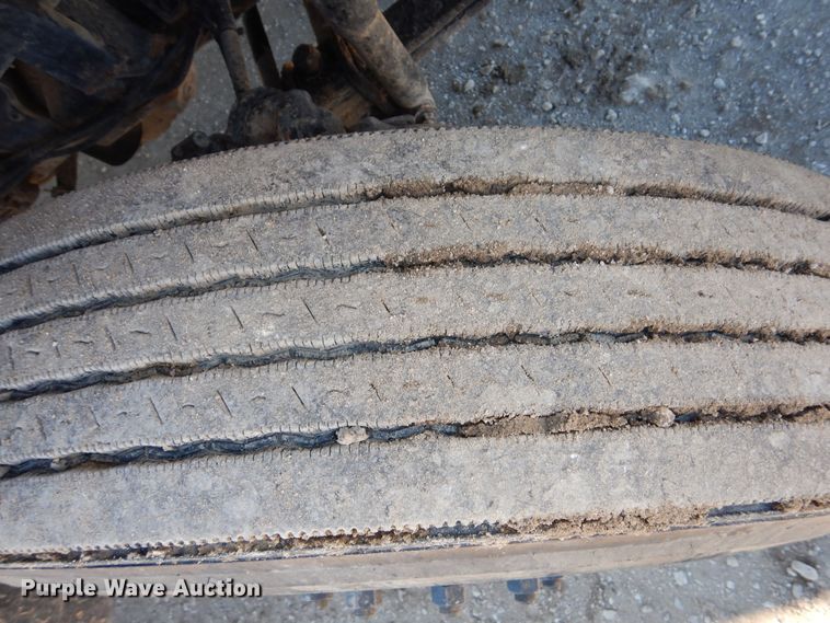 image for item OL9492 2005 International 7400  dump truck