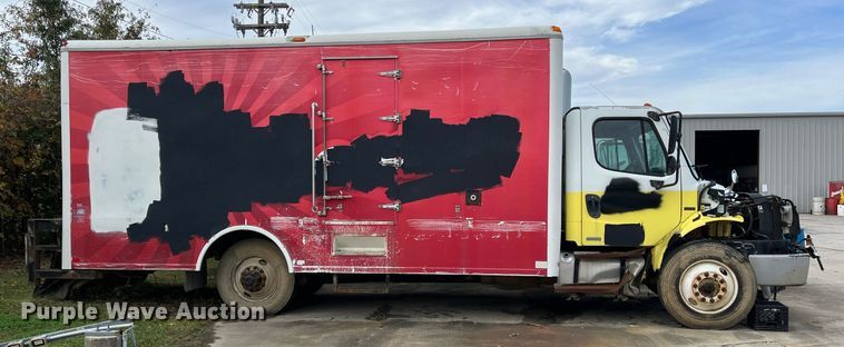 image for item DH8591 2007 Freightliner Business Class M2  refrigerated truck