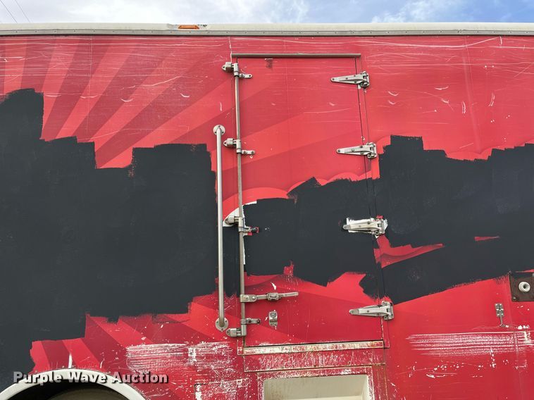 image for item DH8591 2007 Freightliner Business Class M2  refrigerated truck