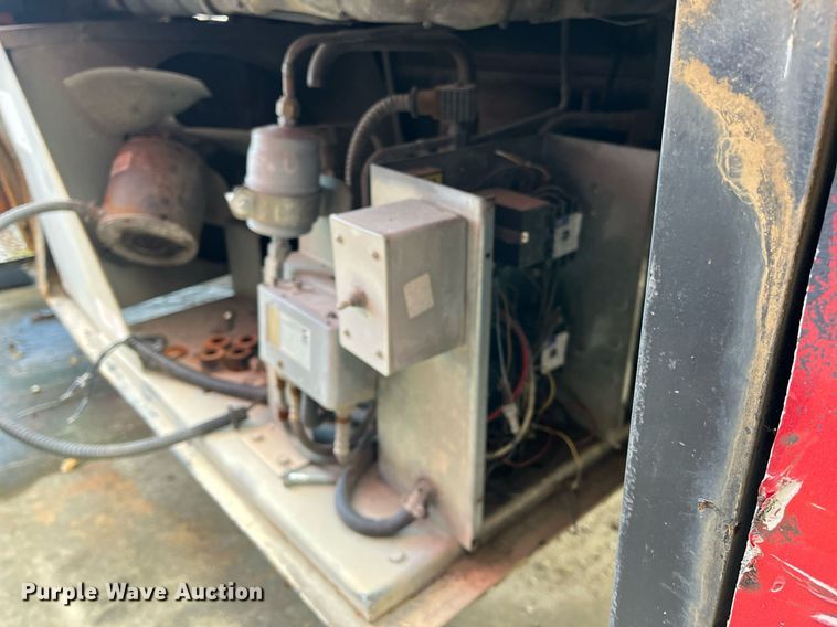 image for item DH8591 2007 Freightliner Business Class M2  refrigerated truck