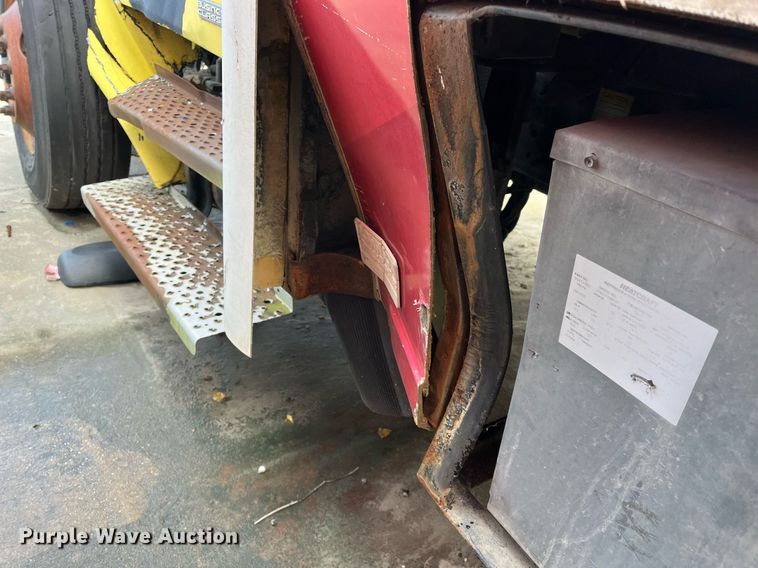 image for item DH8591 2007 Freightliner Business Class M2  refrigerated truck