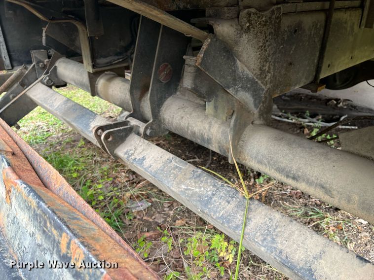 image for item DH8591 2007 Freightliner Business Class M2  refrigerated truck