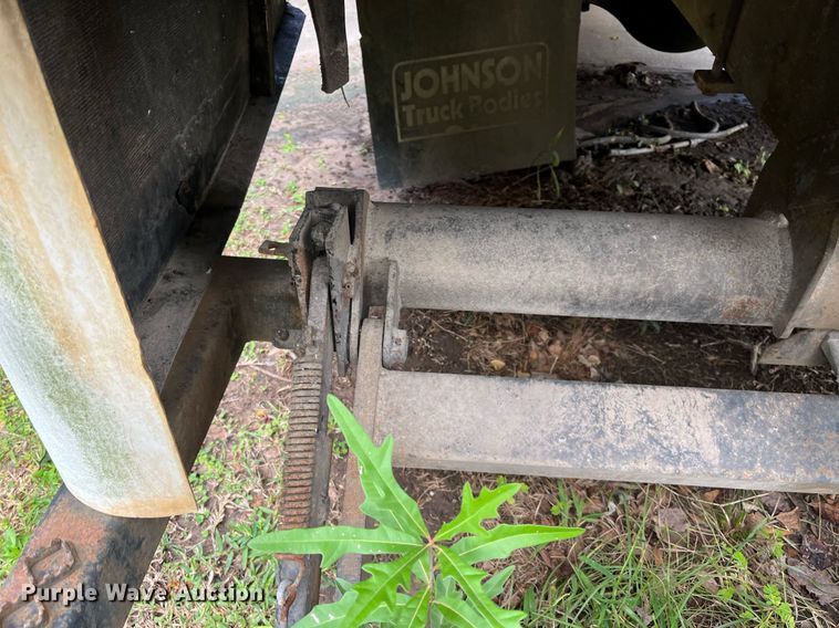 image for item DH8591 2007 Freightliner Business Class M2  refrigerated truck