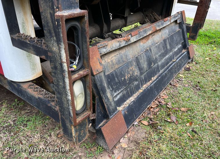 image for item DH8591 2007 Freightliner Business Class M2  refrigerated truck