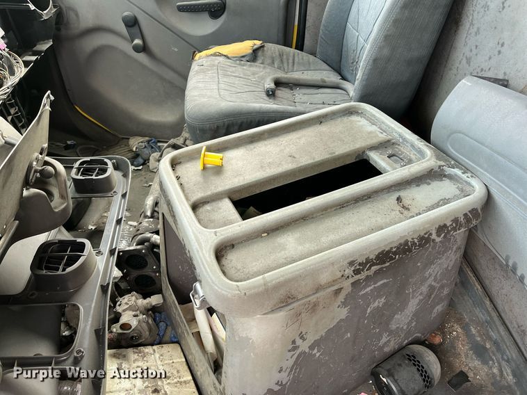 image for item DH8591 2007 Freightliner Business Class M2  refrigerated truck