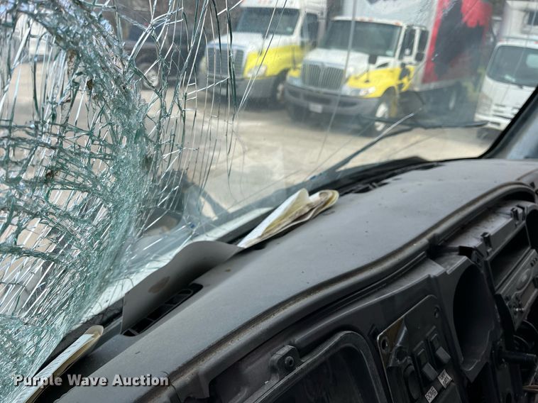 image for item DH8591 2007 Freightliner Business Class M2  refrigerated truck