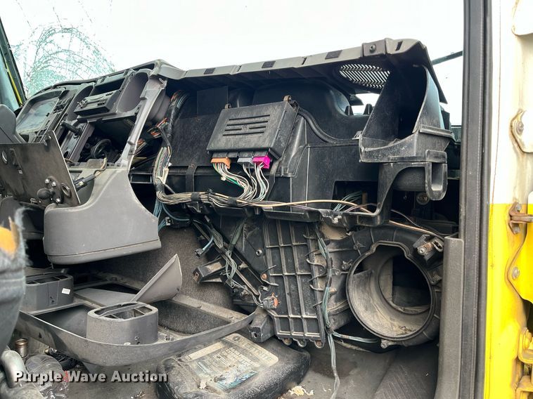 image for item DH8591 2007 Freightliner Business Class M2  refrigerated truck