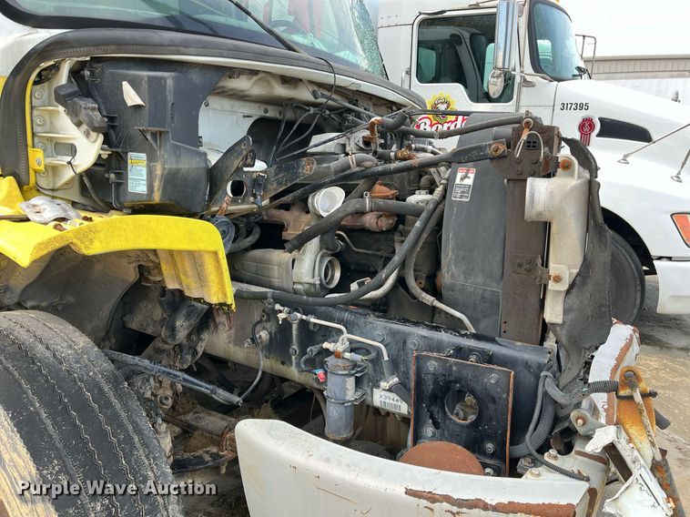 image for item DH8591 2007 Freightliner Business Class M2  refrigerated truck