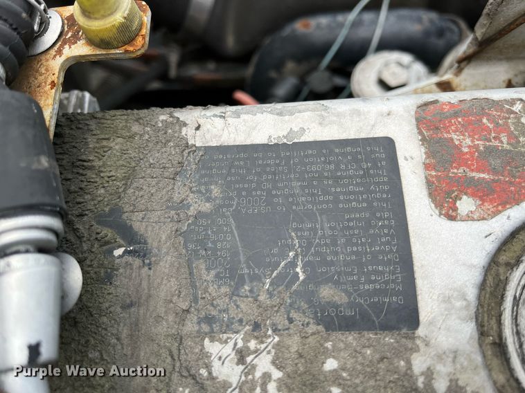 image for item DH8591 2007 Freightliner Business Class M2  refrigerated truck