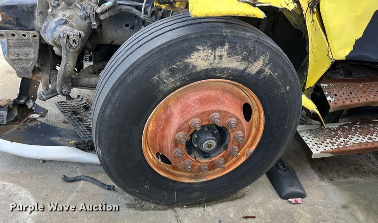 image for item DH8591 2007 Freightliner Business Class M2  refrigerated truck