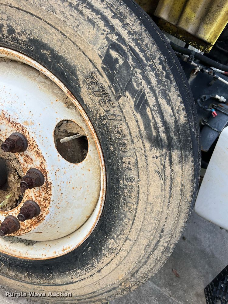 image for item DH8591 2007 Freightliner Business Class M2  refrigerated truck