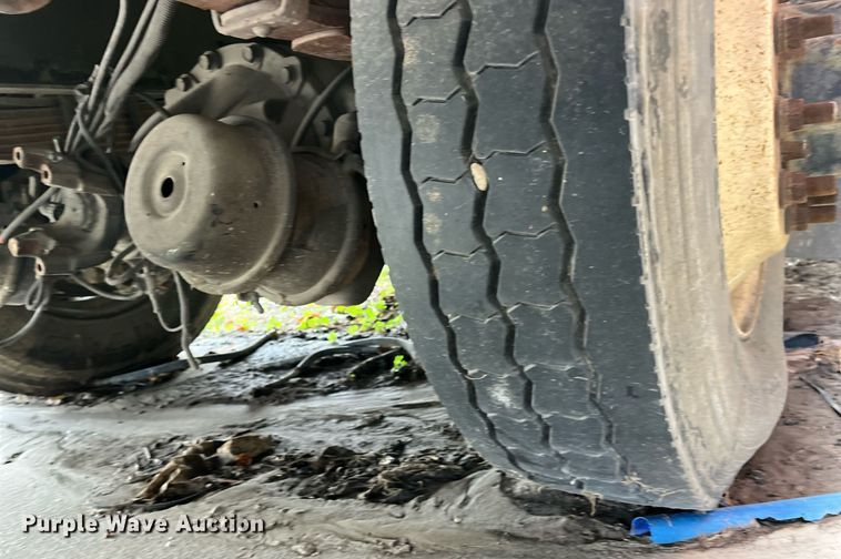 image for item DH8591 2007 Freightliner Business Class M2  refrigerated truck