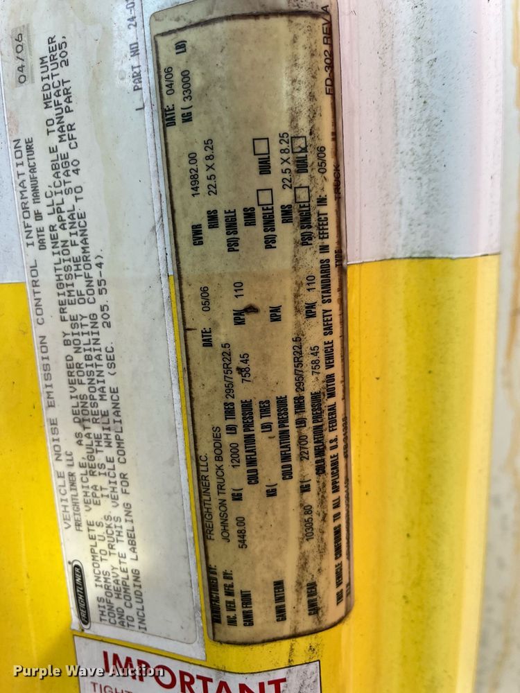 image for item DH8591 2007 Freightliner Business Class M2  refrigerated truck