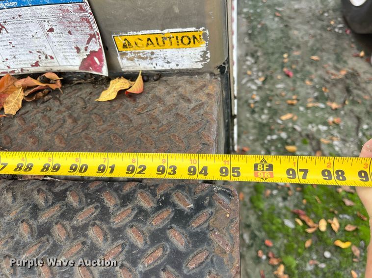 image for item DH8592 2011 International DuraStar 4300  refrigerated truck