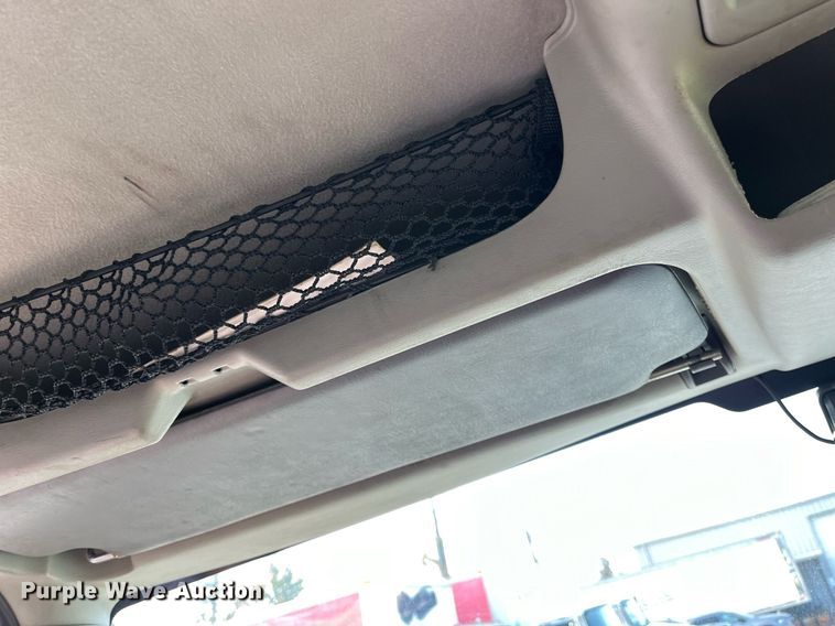 image for item DH8592 2011 International DuraStar 4300  refrigerated truck