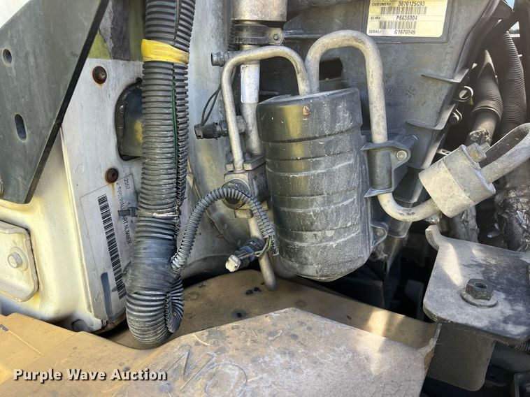 image for item DH8592 2011 International DuraStar 4300  refrigerated truck