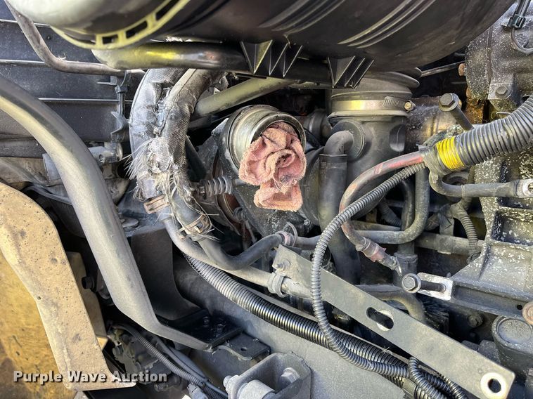 image for item DH8592 2011 International DuraStar 4300  refrigerated truck