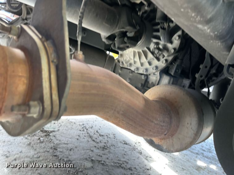 image for item DH8592 2011 International DuraStar 4300  refrigerated truck