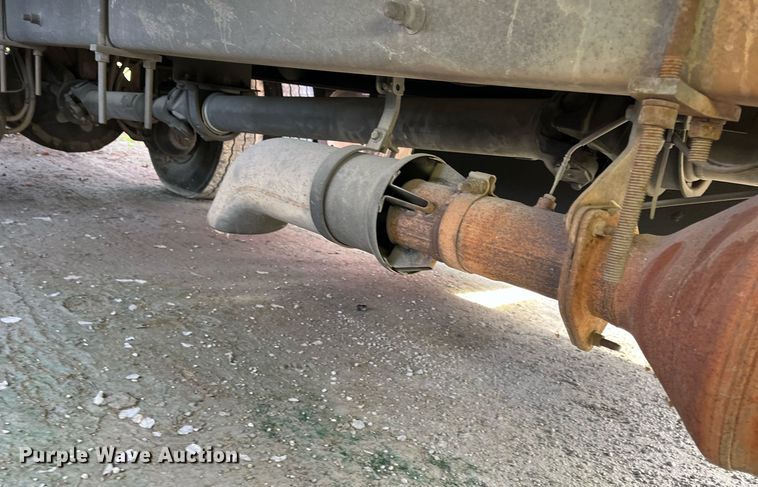 image for item DH8592 2011 International DuraStar 4300  refrigerated truck