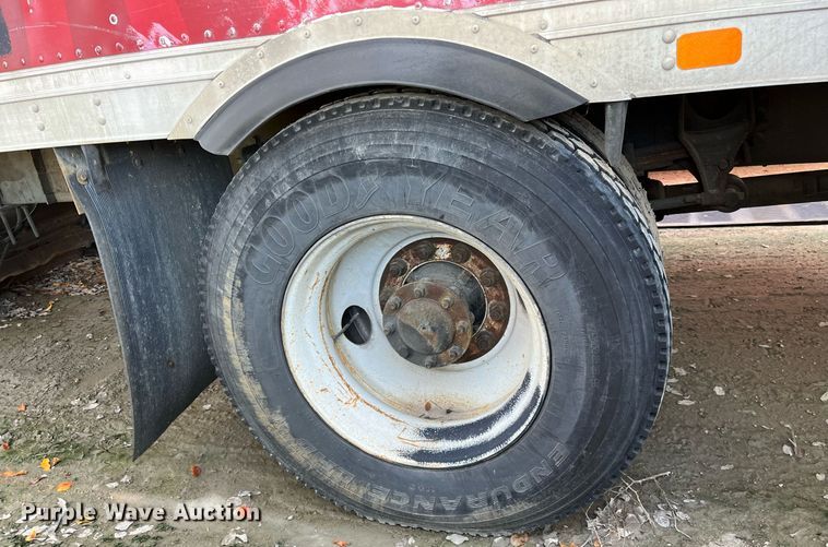 image for item DH8592 2011 International DuraStar 4300  refrigerated truck