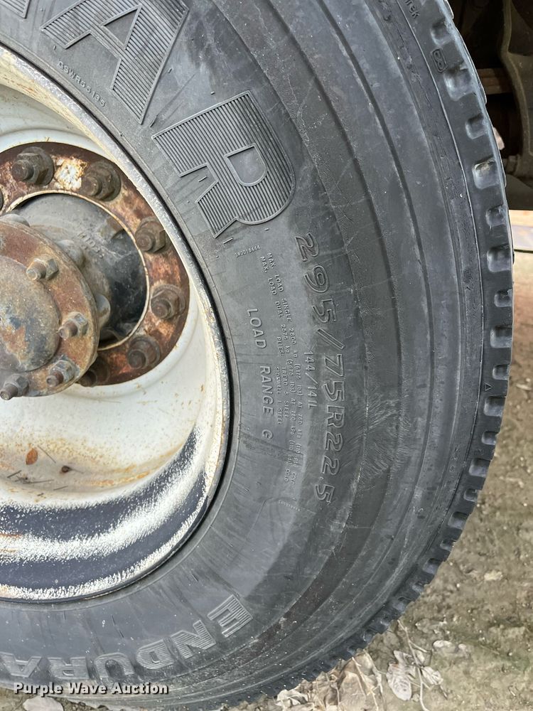 image for item DH8592 2011 International DuraStar 4300  refrigerated truck