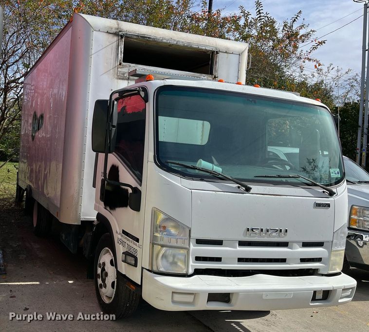 image for item DH8593 2013 Isuzu NRR  box truck