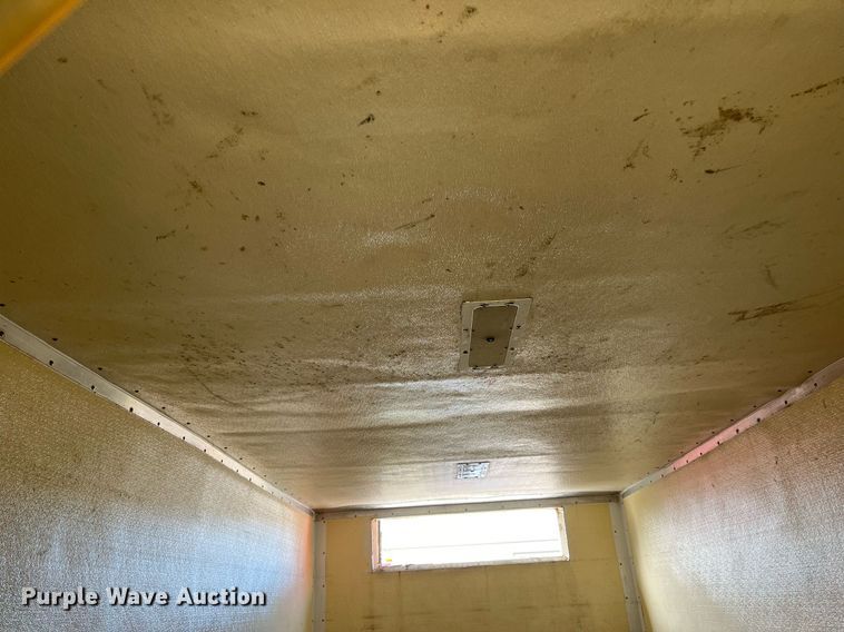 image for item DH8593 2013 Isuzu NRR  box truck