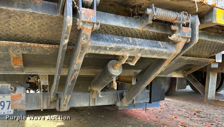 image for item DH8593 2013 Isuzu NRR  box truck