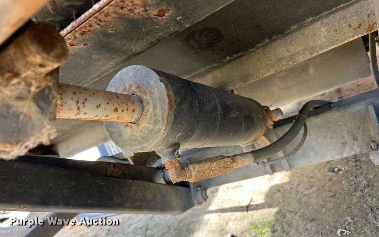 image for item DH8593 2013 Isuzu NRR  box truck