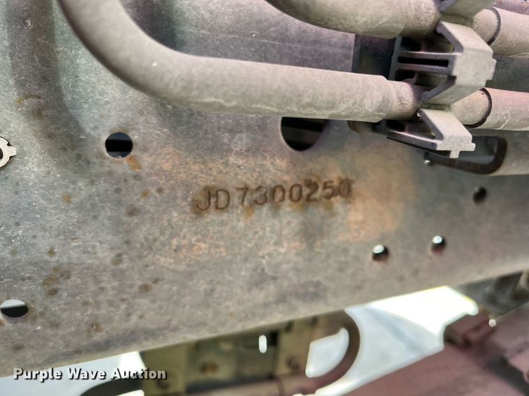 image for item DH8593 2013 Isuzu NRR  box truck