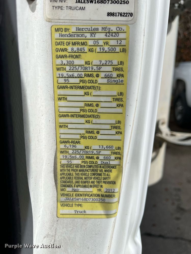 image for item DH8593 2013 Isuzu NRR  box truck