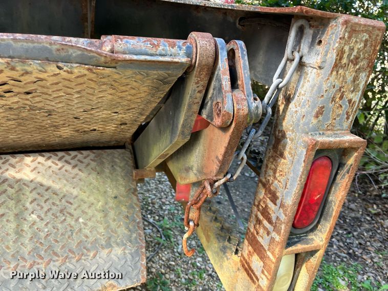 image for item DH8594 2007 Freightliner Business Class M2  refrigerated truck