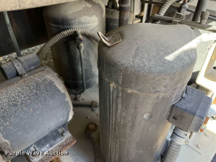 image for item DH8594 2007 Freightliner Business Class M2  refrigerated truck