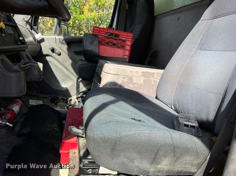 image for item DH8594 2007 Freightliner Business Class M2  refrigerated truck