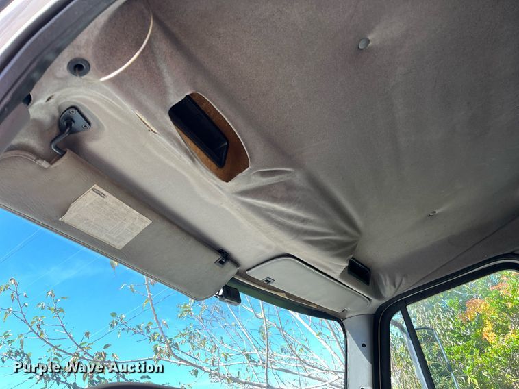 image for item DH8594 2007 Freightliner Business Class M2  refrigerated truck