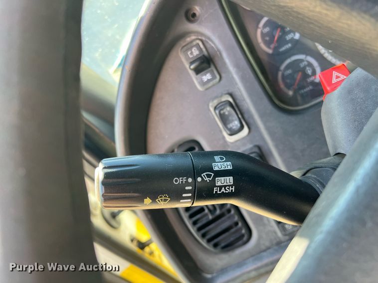 image for item DH8594 2007 Freightliner Business Class M2  refrigerated truck