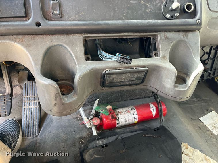 image for item DH8594 2007 Freightliner Business Class M2  refrigerated truck