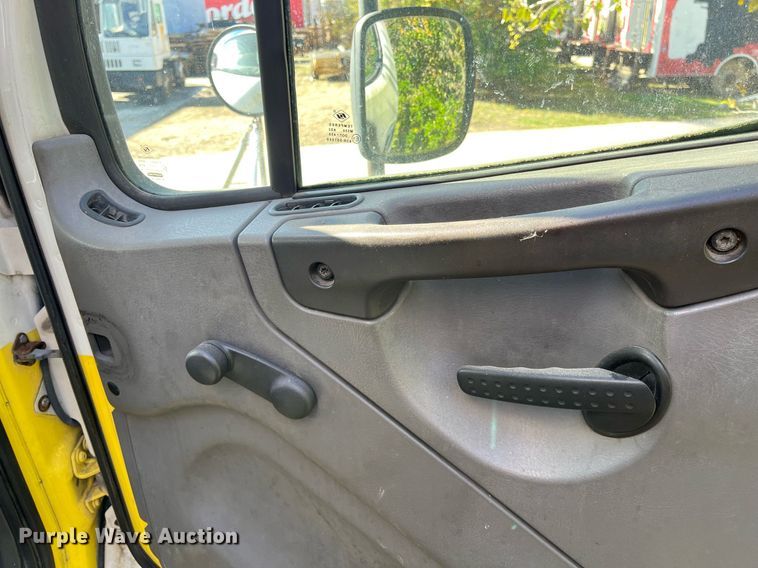 image for item DH8594 2007 Freightliner Business Class M2  refrigerated truck