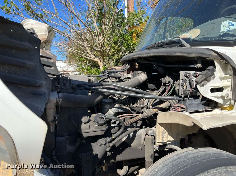 image for item DH8594 2007 Freightliner Business Class M2  refrigerated truck