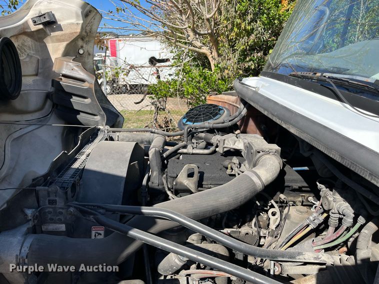 image for item DH8594 2007 Freightliner Business Class M2  refrigerated truck