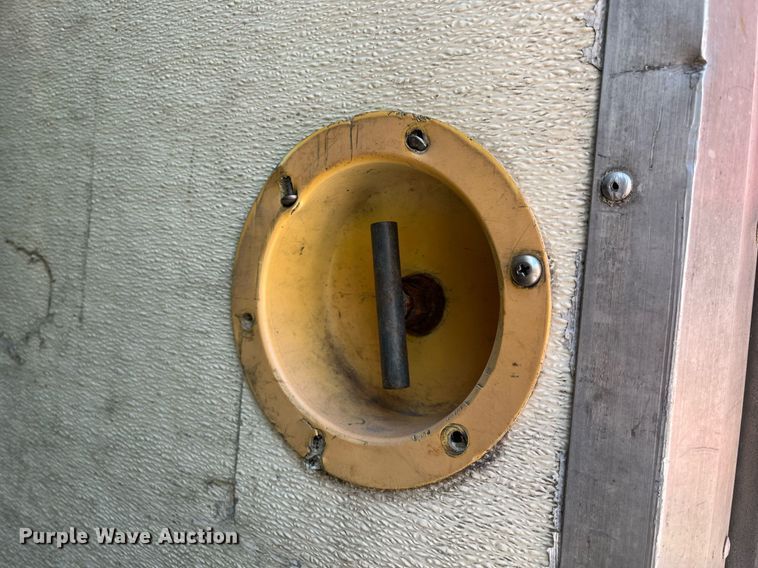 image for item DH8595 2013 Isuzu NRR  refrigerated truck