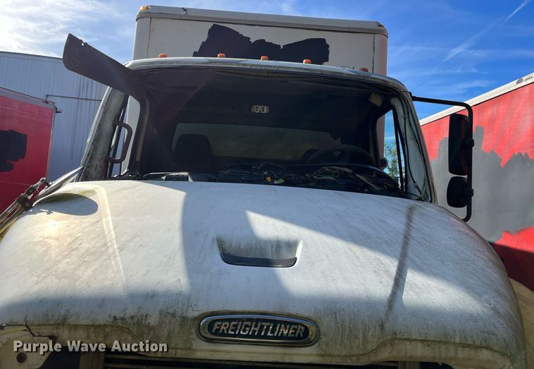 image for item DH8596 2007 Freightliner Business Class M2  refrigerated truck