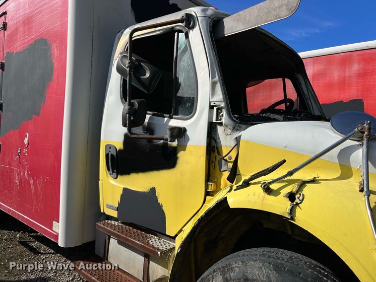 image for item DH8596 2007 Freightliner Business Class M2  refrigerated truck