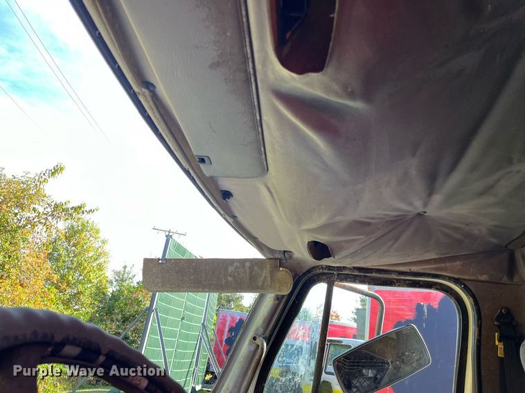 image for item DH8596 2007 Freightliner Business Class M2  refrigerated truck