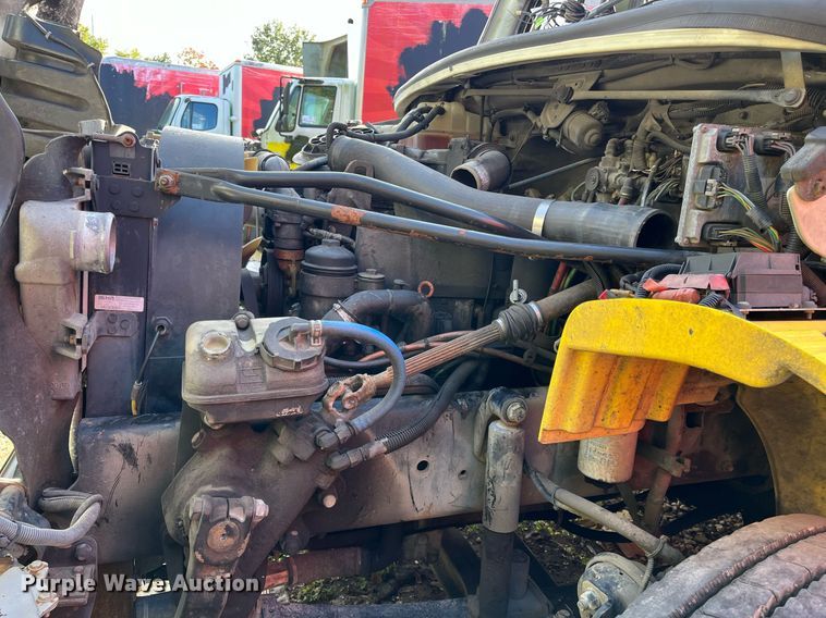 image for item DH8596 2007 Freightliner Business Class M2  refrigerated truck