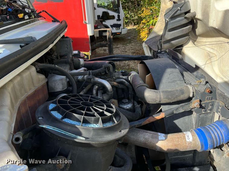 image for item DH8596 2007 Freightliner Business Class M2  refrigerated truck